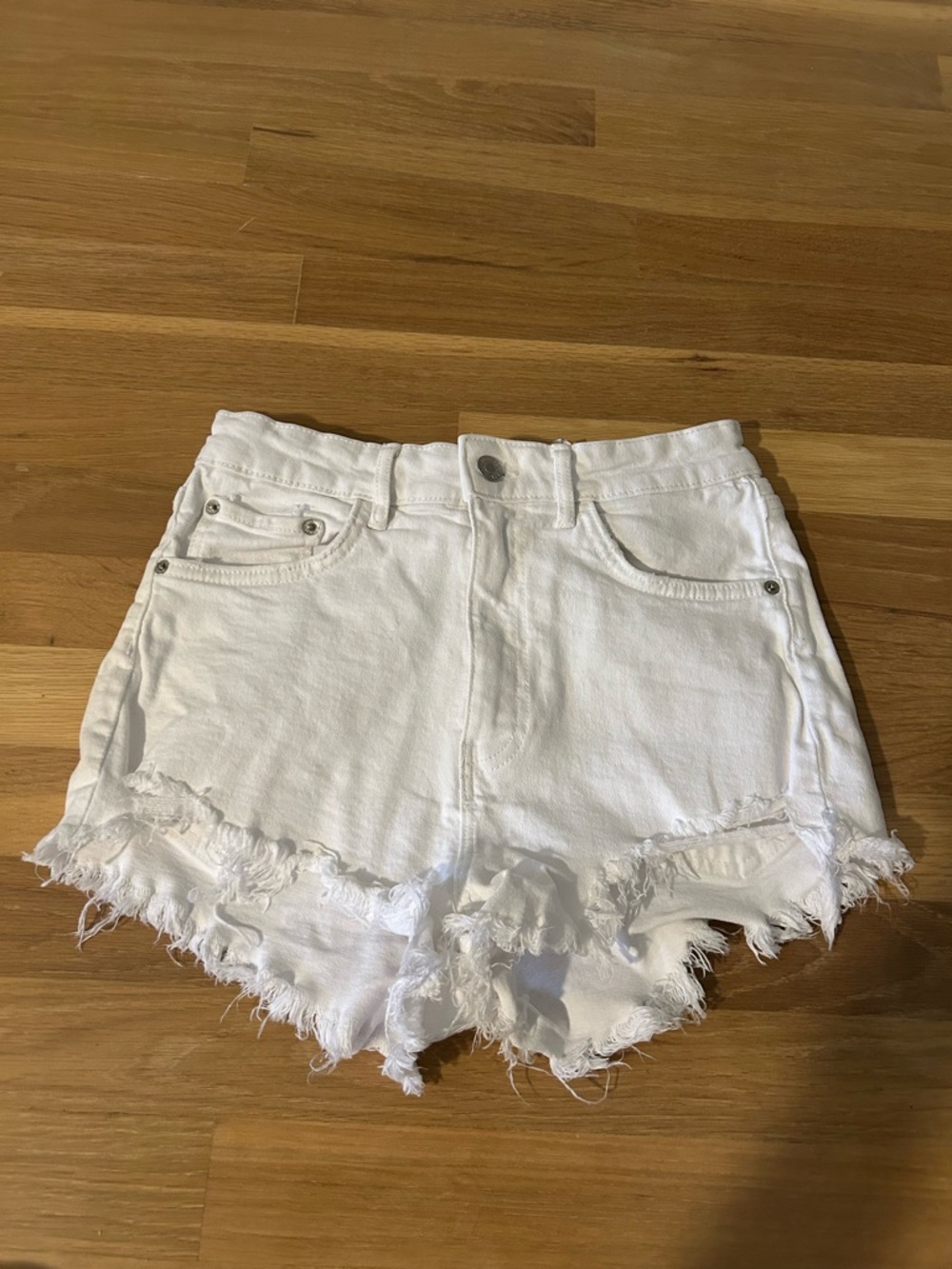 Zara White High Waisted Frayed Hem Denim Shorts